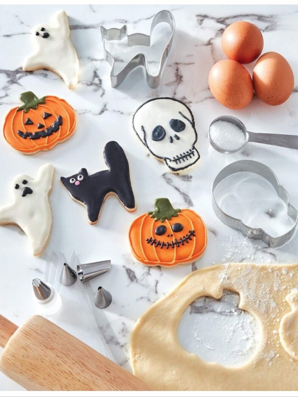 Chicago Metallic Bakware Halloween Cookie Cutters & Decorating Set